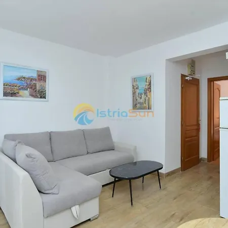 Appartamento Manda Fažana